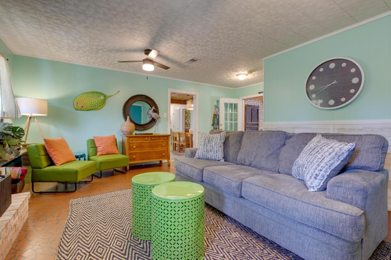 Vibrant Pass Christian Oasis - 3 Blocks To Beach! Exterior photo